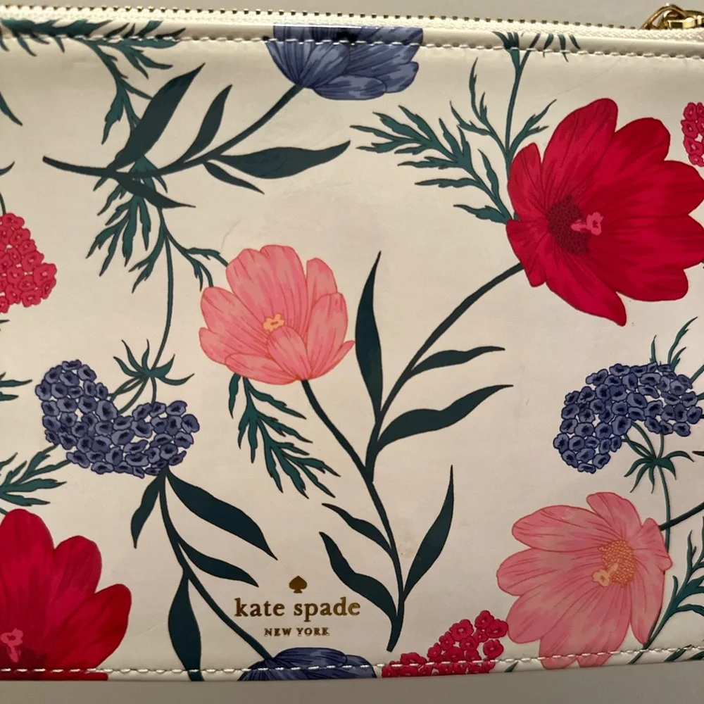 NWOT Kate Spade Multicolor Floral Wristlet - Picture 2 of 6